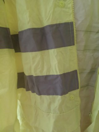 Chubasquero y pantalon reflectante amarillo