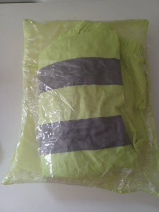 Chubasquero y pantalon reflectante amarillo