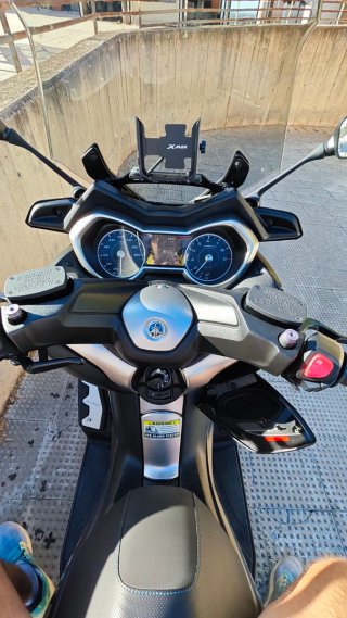 Yamaha XMAX 400 Scooter