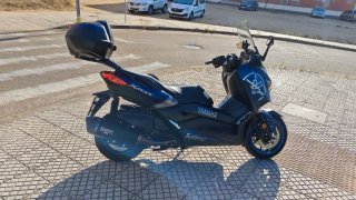 Yamaha XMAX 400 Scooter