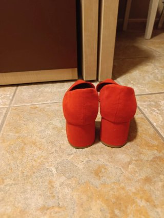 Zapatos Stradivarius tacón grueso rojos