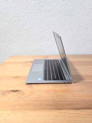 Portátil HP Ultra-Slim Plata