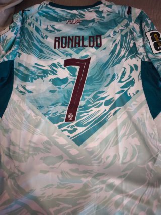 Conjunto Fútbol Ronaldo Portugal Talla 28 de niño