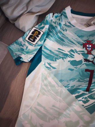 Conjunto Fútbol Ronaldo Portugal Talla 28 de niño