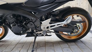 Suzuki GSR600 Naked 2011