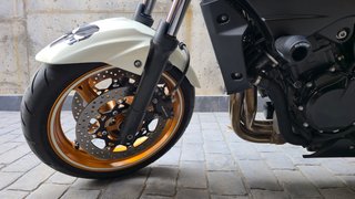 Suzuki GSR600 Naked 2011