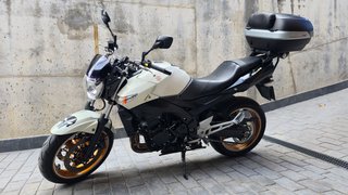 Suzuki GSR600 Naked 2011
