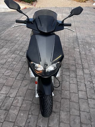 Gilera Runner 50 SP Scooter Negro/Dorado