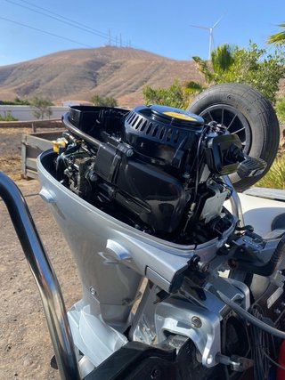 Semirrígida Bombard Typhoon 3.60 con motor y carro