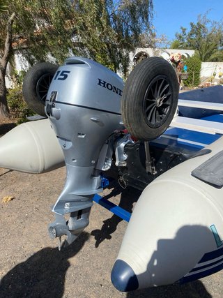 Semirrígida Bombard Typhoon 3.60 con motor y carro