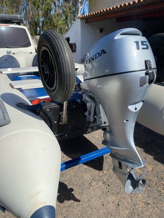Semirrígida Bombard Typhoon 3.60 con motor y carro