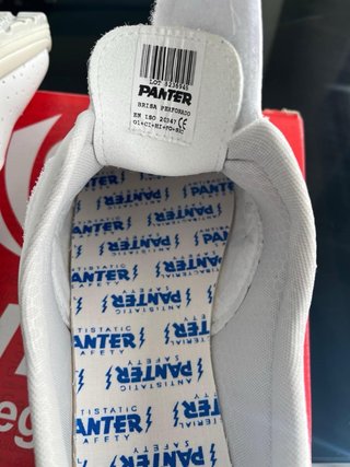 Zapatos de trabajo blancos