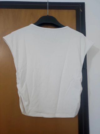 Top corto bianco con strass