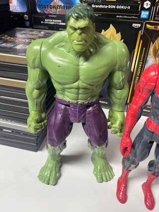 2 Figuras Superhéroes Hulk y Spiderman