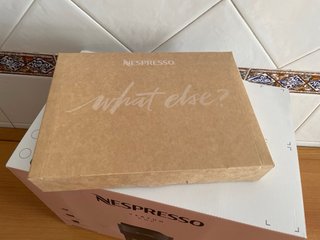 Cafetera Nespresso Vertuo Pop Negra Nueva
