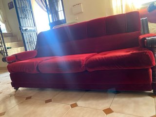 Sofá vintage terciopelo rojo 3 plazas