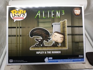 Funko Pop! Ripley & The Runner Alien 3