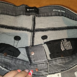 Pantalón vaquero gris Purple