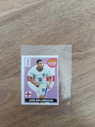 Bellingham Extra Sticker morado con error