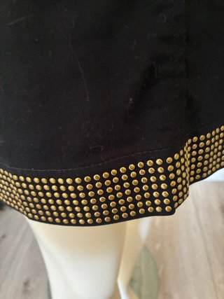 Falda Pedro del Hierro negra con tachuelas
