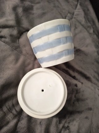Joyero de porcelana con flores