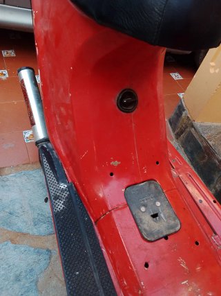 Derbi Estar Roja tiene documentación pero matrícul