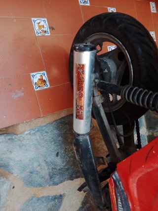 Derbi Estar Roja tiene documentación pero matrícul