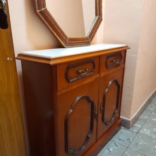 Mueble recibidor vintage con espejo
