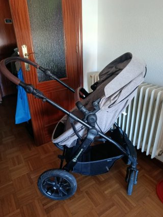 Cochecito de bebé Kinderkraft gris (coche y silla)