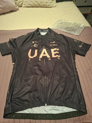 Maillot Ciclismo UAE Negro Dorado