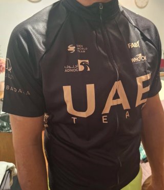 Maillot Ciclismo UAE Negro Dorado