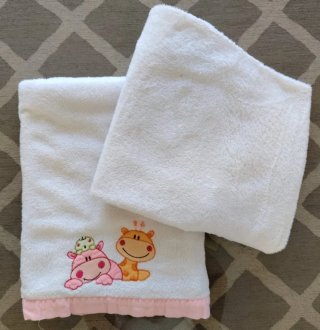 Juego sábanas cuna bordadas