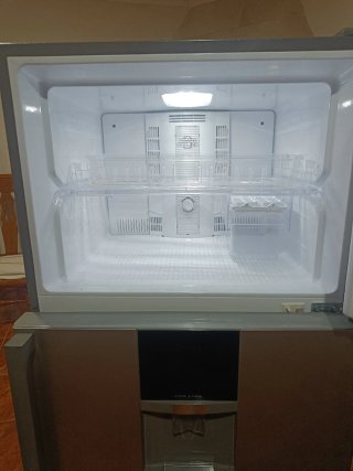 Frigorífico Daewoo con dispensador