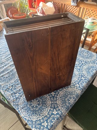 Caja libro madera tallada