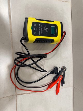 Cargador Batería Coche Moto 12V 6A LCD
