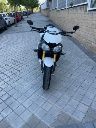 Triumph Speed Triple R 1050 ABS Blanca