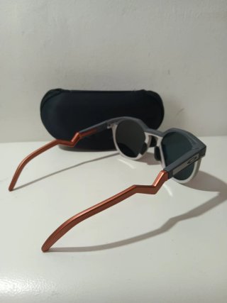 Gafas  Grises y Naranjas