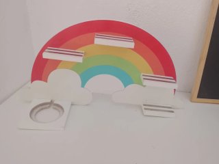Estantería infantil arcoíris y nubes
