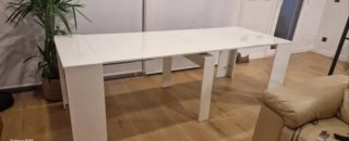 Mesa extensible blanca madera.