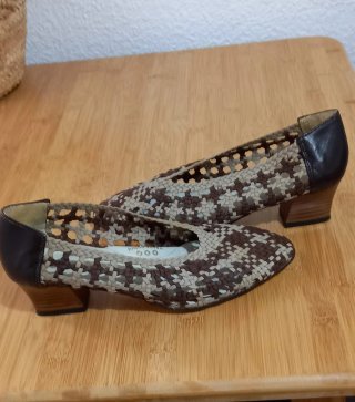 Zapatos de piel mujer beige y marrón