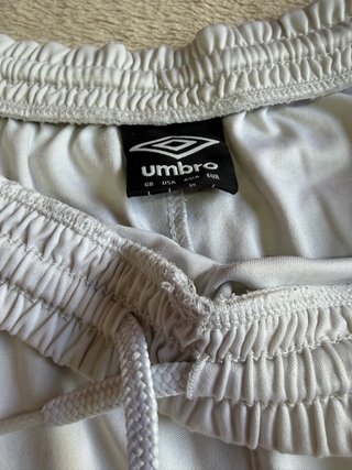 Pantalones cortos deportivos Umbro blancos
