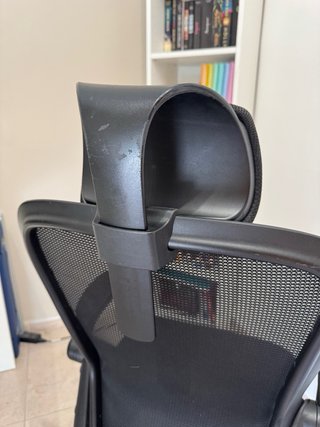 Silla de oficina ergonómica negra