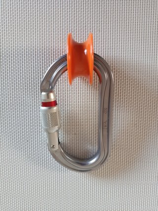 Conjunto autorescate Petzl.