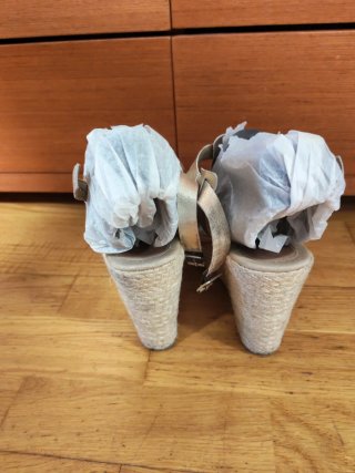 Sandalias Tommy Hilfiger Beige y Dorado