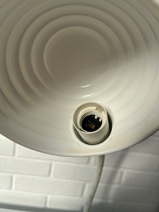 Lámpara de escritorio vintage blanca