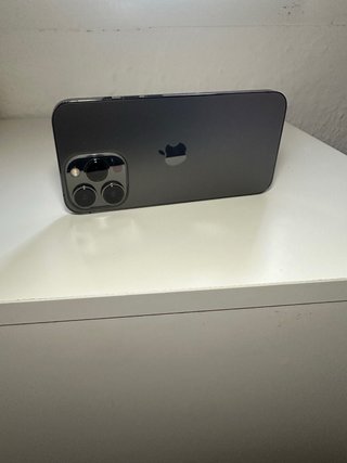 iPhone 128 GB 76% Batería