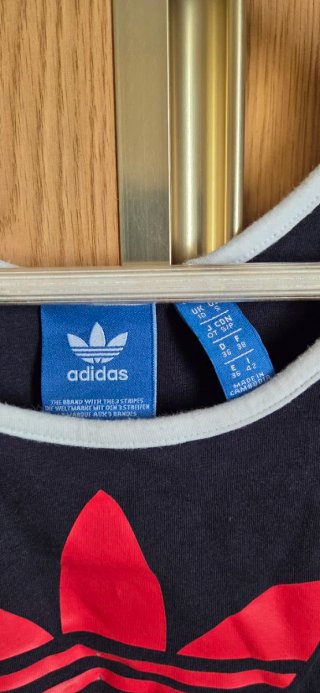 Top deportivo Adidas Talla 36