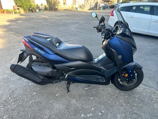 Yamaha XMAX 400 Maxi Scooter
