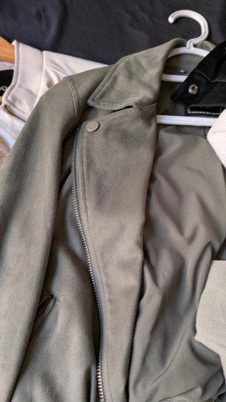 Lote Ropa: abrigos, chaquetas, pantalones