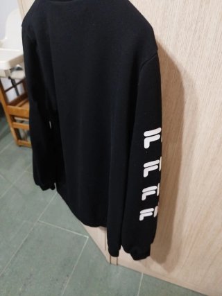 Sudadera Fila Negra .Regalo x compra 1 prenda